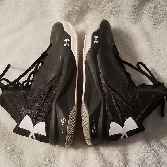 UNDER ARMOUR Basketball Shoes SZ 8.5 - Picture 5 of 7